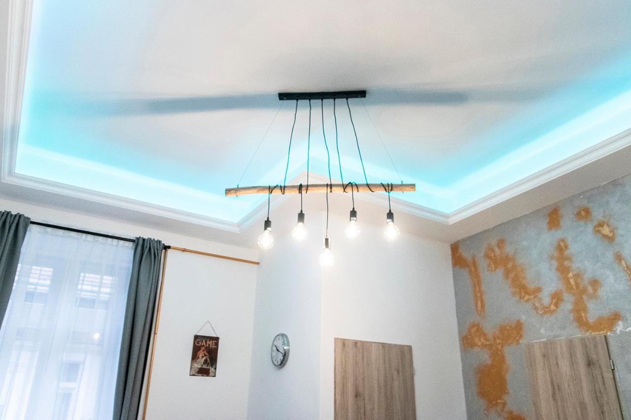 Astoria Tiny Apartment 布达佩斯 外观 照片