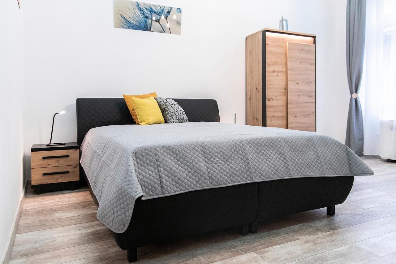 Astoria Tiny Apartment 布达佩斯 外观 照片